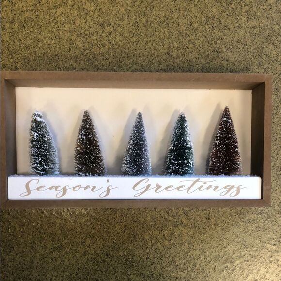 Amazon Holiday Decor Brown and Green Festive Display - Picture 1 of 1